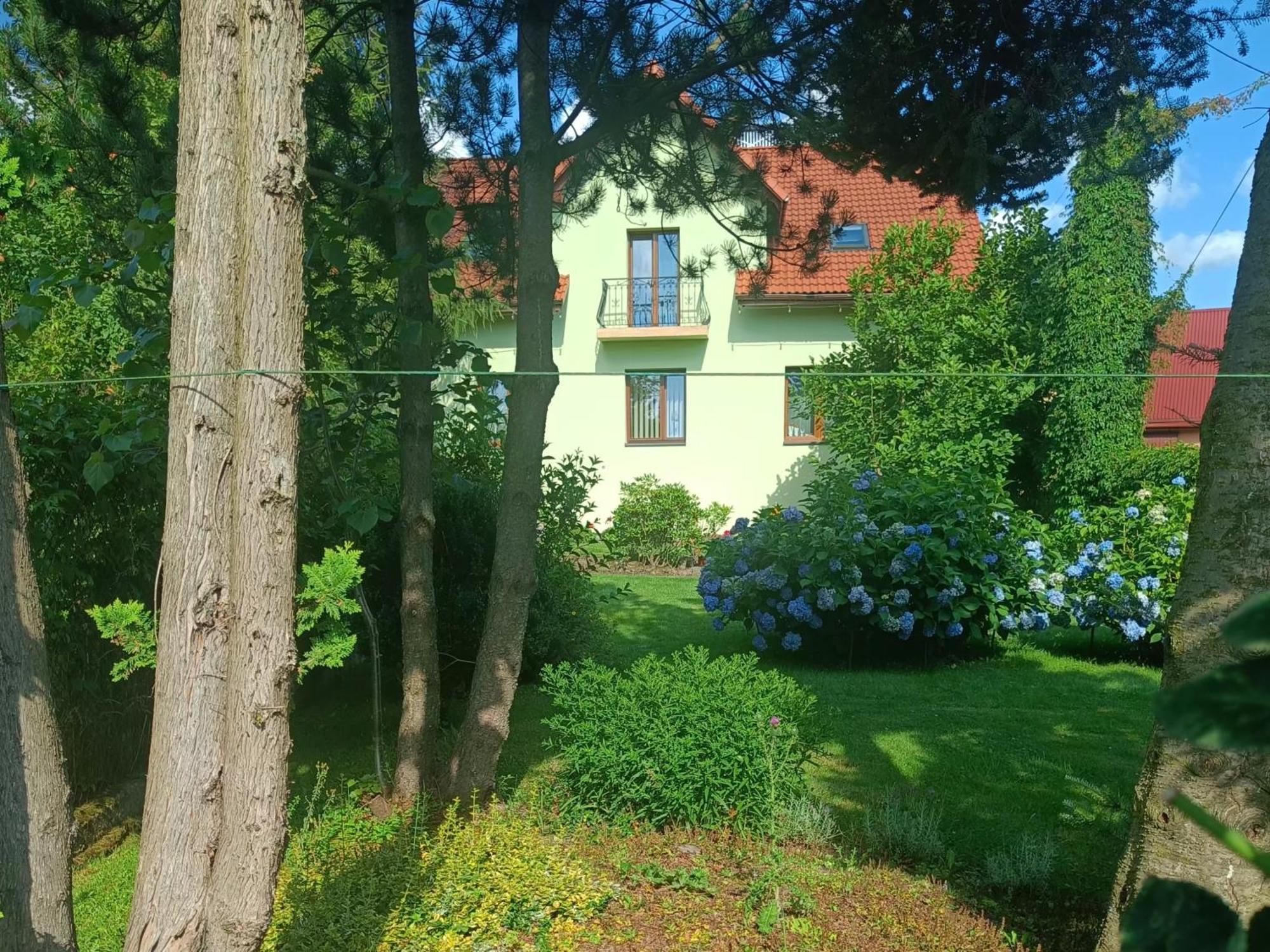 Pod Modrzewiami Apartman Milówka Kültér fotó